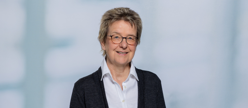 Dr. med. Konstanze Holl-Ulrich
